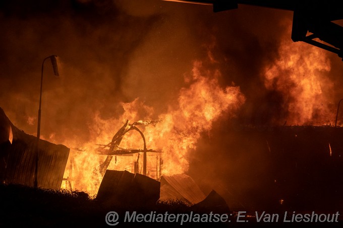 Mediaterplaatse grote brand ijweg nieuw vennep 07092022Image00005