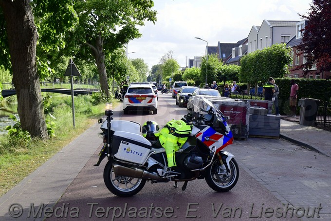 mediaterplaatse politie klapt op paal en scooterrijder gepakt hdp 14072022 Image00001