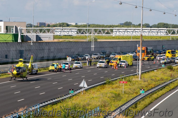 mediaterplaatse ongeval met twee gewonden a4 bij schiphol 15072022 Image00001