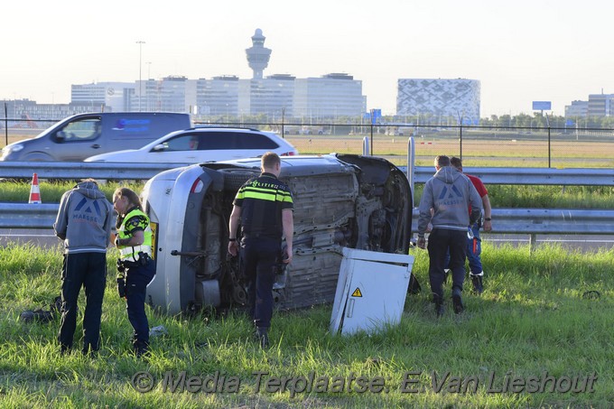 Mediaterplaatse auto op kant A5 hoofddorp 29062022 Image00005