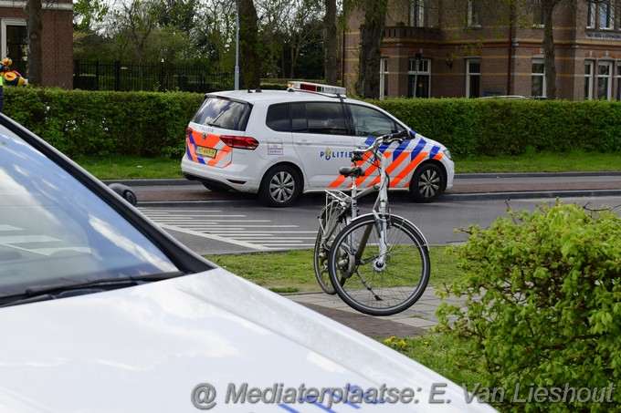 Mediaterplaatse ongeval fietser auto beursplein hoofddorp 13042023 Image00006