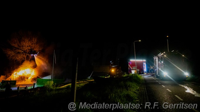 Mediaterplaatse grote brand groenendijk nieuwerkerk aan den ijssel 29042023 Image00014