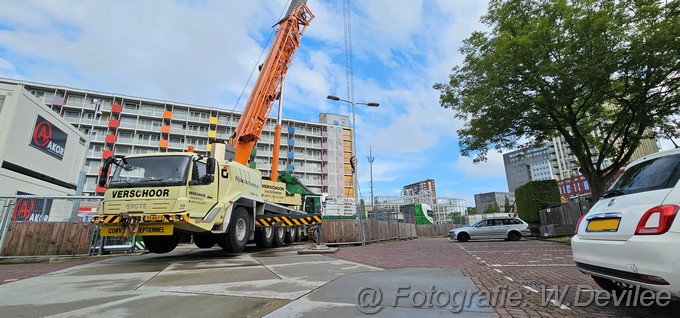 Mediaterplaatse mega sloopkraan adex op transport ldn de geus Image00008