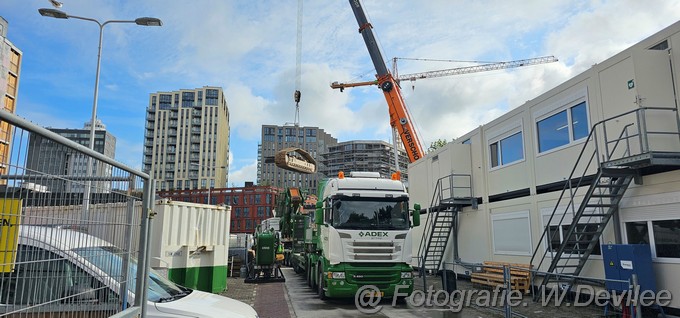 Mediaterplaatse mega sloopkraan adex op transport ldn de geus Image00009