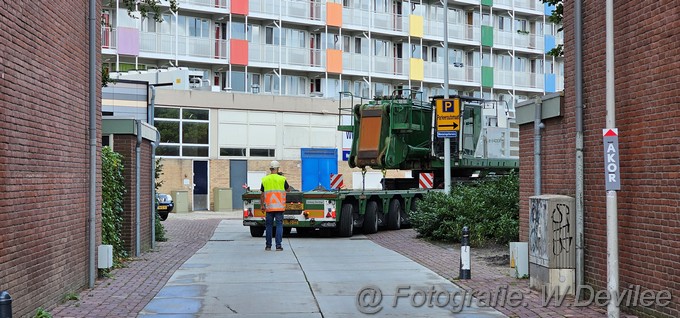 Mediaterplaatse mega sloopkraan adex op transport ldn de geus Image00020