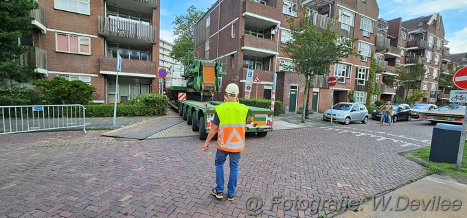 Mediaterplaatse mega sloopkraan adex op transport ldn de geus Image00023