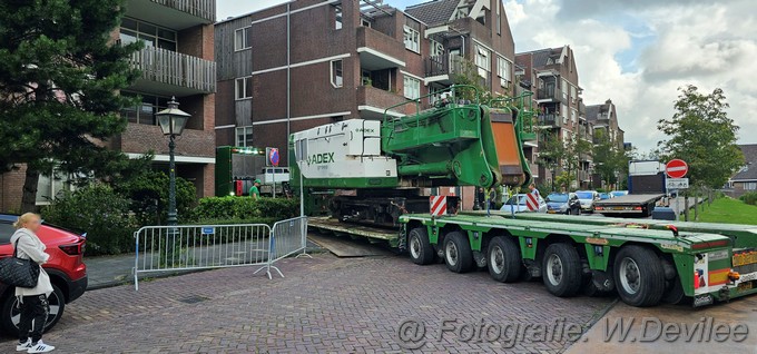 Mediaterplaatse mega sloopkraan adex op transport ldn de geus Image00026