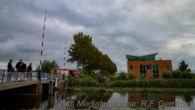 Mediaterplaatse mogelijk persoon te water zuidplaspolderweg moordrecht Image00003