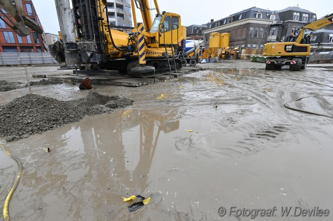 Mediaterplaatse grote boormachines eerste paal de grotnd in de geus ldn 07122023 Image05022