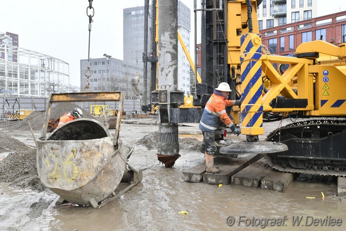 Mediaterplaatse grote boormachines eerste paal de grotnd in de geus ldn 07122023 Image05028