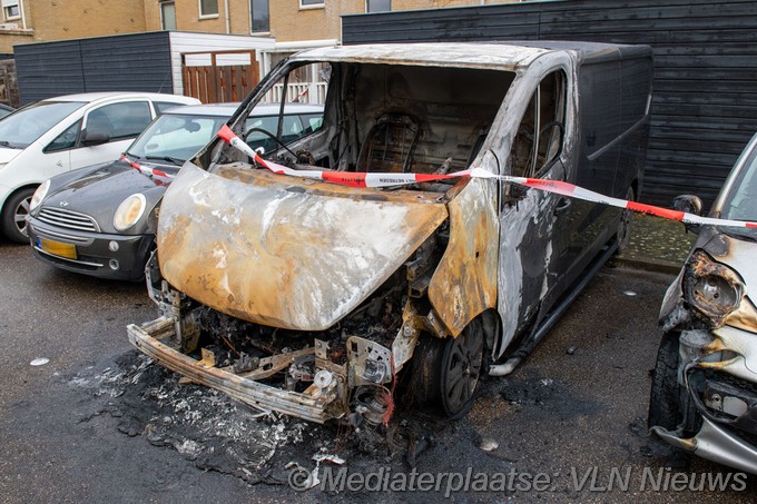 Mediaterplaatse busje brand op de roosduinen hoofddorp 15122023 Image00004