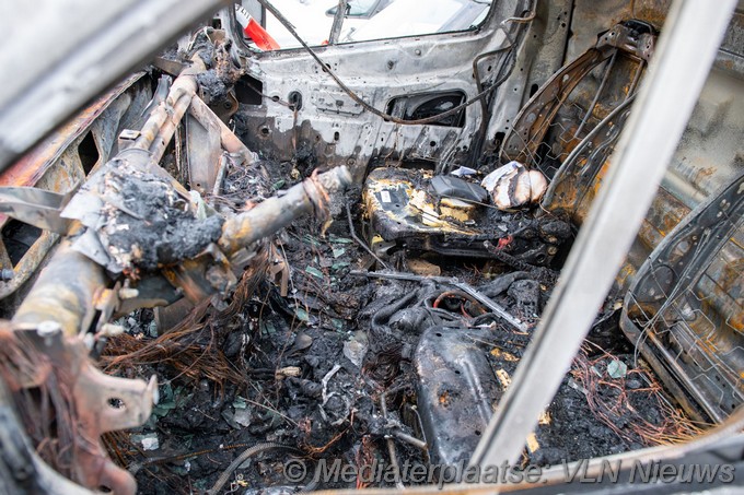 Mediaterplaatse busje brand op de roosduinen hoofddorp 15122023 Image00005