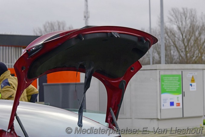 Mediaterplaatse voertuigbrand tesla hoofddorp 29122023 Image00006