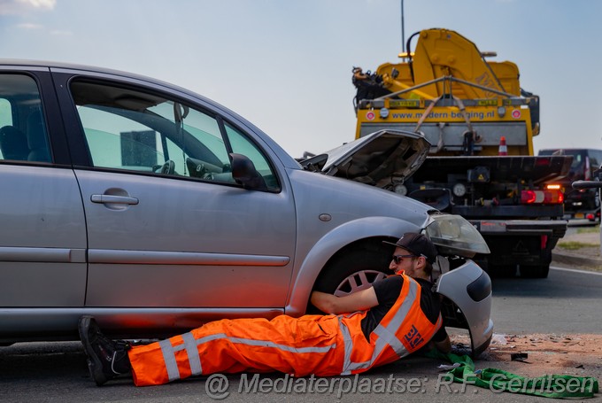 Mediaterplaatse verkeers ongeval kanaaldijk gouda gouda 16062023 Image00008