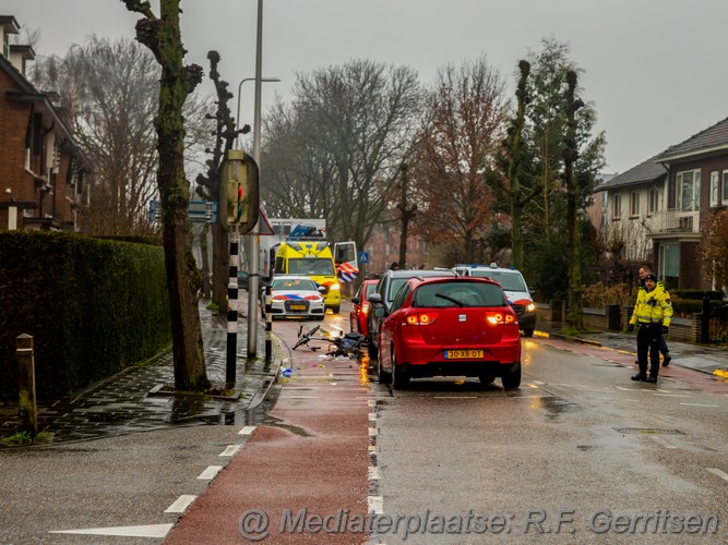 Mediaterplaatse Verkeersongeval stationsstraat waddinxveen waddincveen 09032023 Image00006
