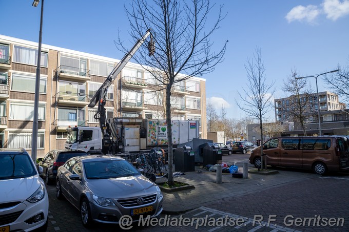 Mediaterplaatse ongeval met vuil container gouda 13032023 Image00010