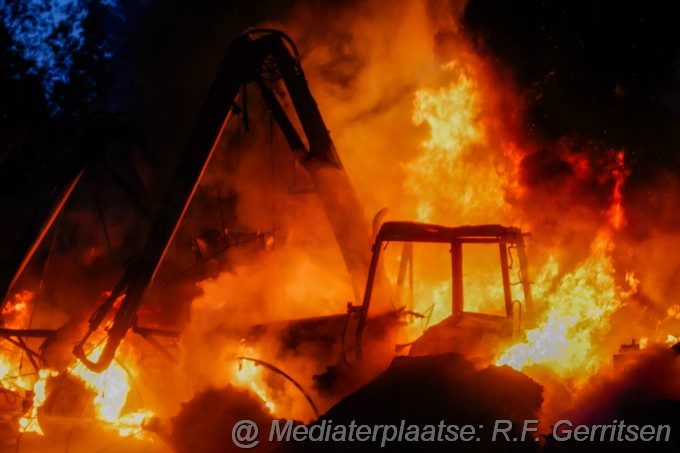 Mediaterplaatse grote brand hoenkoopse buurtweg haastrecht 25052023 Image00006