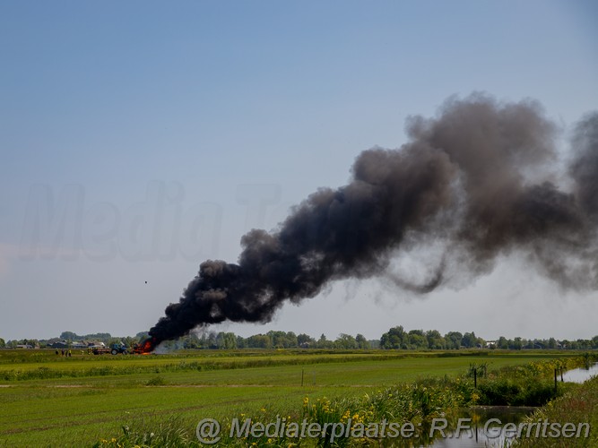 Mediaterplaatse voertuigbrand schoonouwenseweg stolwijk 27052023 Image00010