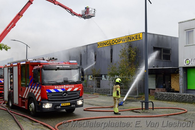 Mediaterplaatse grote brand kringloop winkel nieuw vennep 04112023 Image00006
