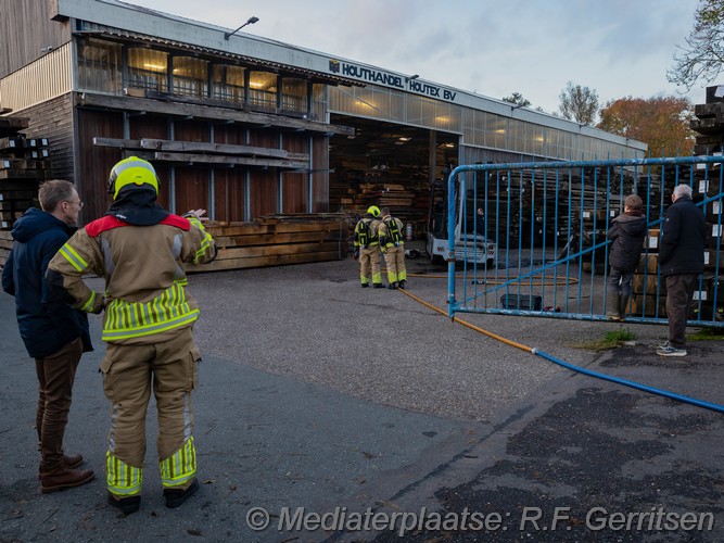 Mediaterplaatse voertuig brand noordkade waddinxveen 06112023 Image00005