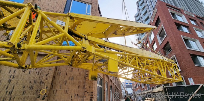 Mediaterplaatse demonteren heijkoop 450 tons kraan ldn 10102023 Image00014