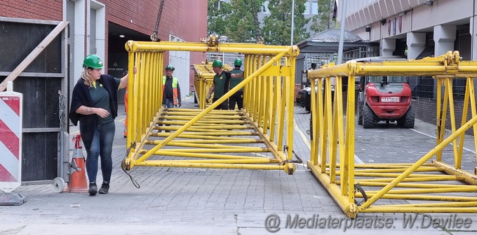 Mediaterplaatse demonteren heijkoop 450 tons kraan ldn 10102023 Image00018