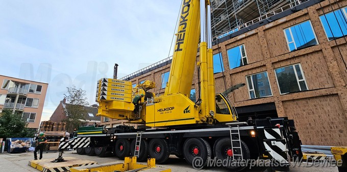 Mediaterplaatse demonteren heijkoop 450 tons kraan ldn 10102023 Image00019