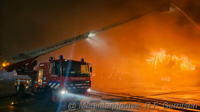 Mediaterplaatse grote brand industrie bredeweg moerkapelle 13102023 Image00017