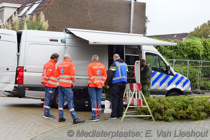 Mediaterplaatse eod haald explosief uit woning hoofddorp 2023 Image00002