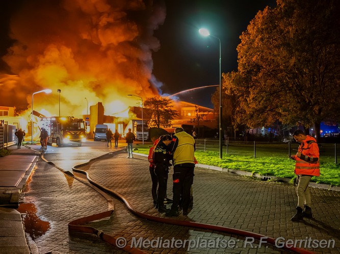 Mediaterplaatse grote brand industrie woerden 26102023 Image00007