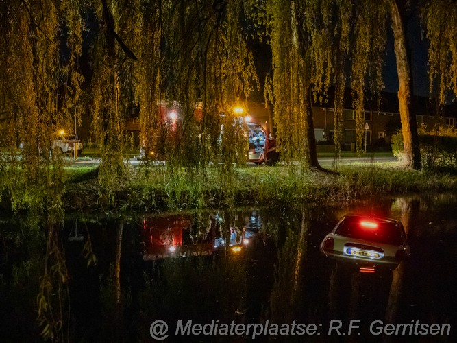 Mediaterplaatse voertuig te water Pijnacker 30102023 Image00002