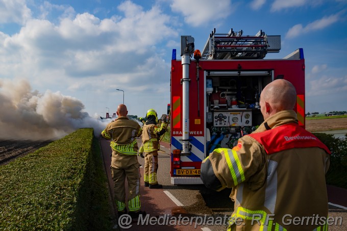 Mediaterplaatse voertuig brand zwartelaan lisse 02092023 Image00002