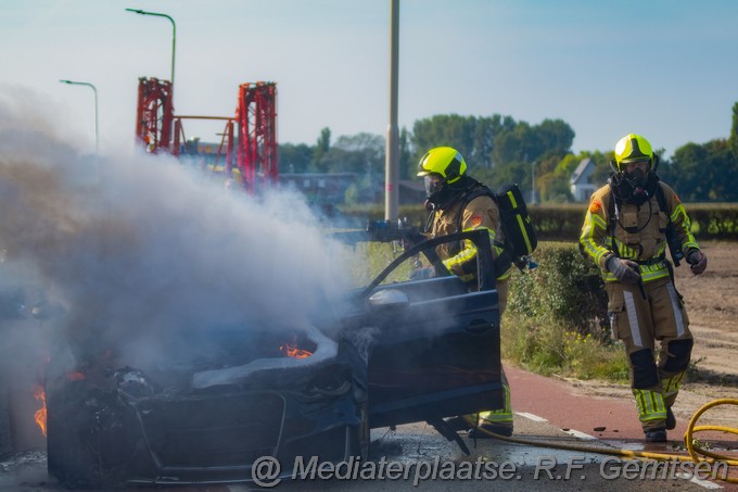 Mediaterplaatse voertuig brand zwartelaan lisse 02092023 Image00004