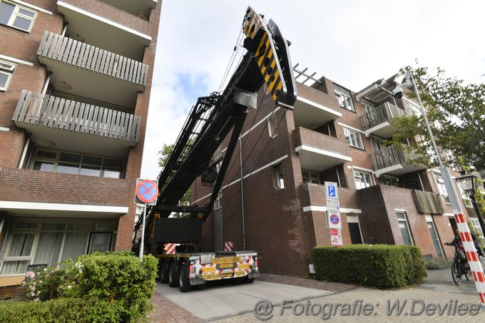 Mediaterplaatse Zwaar transport verlaat met hindernis bouw de geus ldn 18092023 2023 Image00034