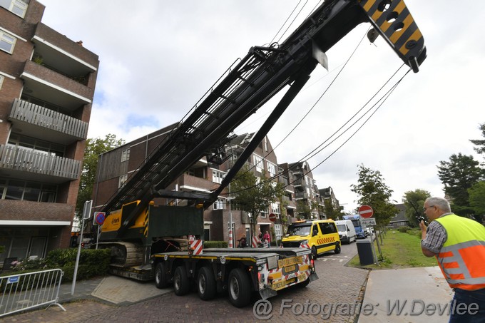 Mediaterplaatse Zwaar transport verlaat met hindernis bouw de geus ldn 18092023 2023 Image00036