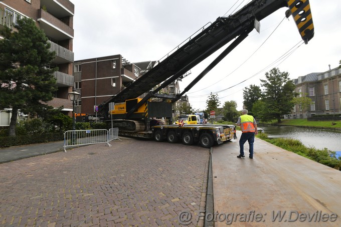 Mediaterplaatse Zwaar transport verlaat met hindernis bouw de geus ldn 18092023 2023 Image00037