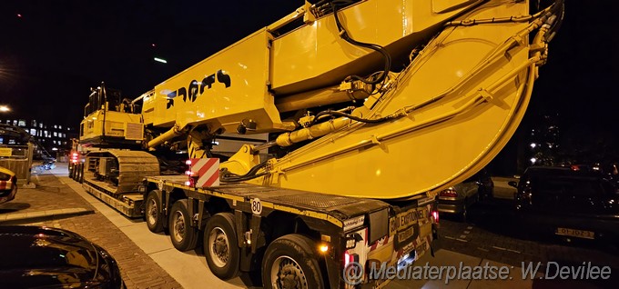 Mediaterplaatse sterk komt met caterpillar 880 2 naar leiden 2529023 2023 Image00001