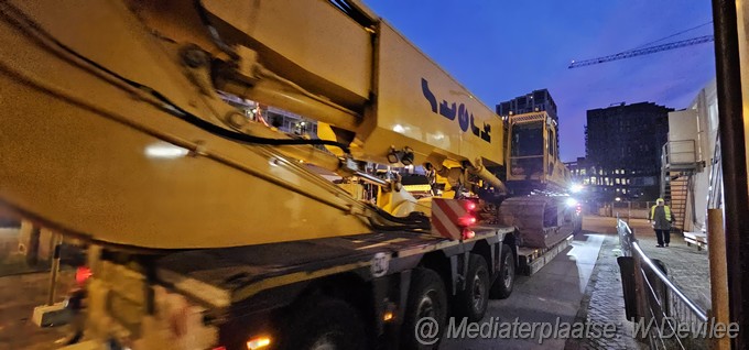 Mediaterplaatse sterk komt met caterpillar 880 2 naar leiden 2529023 2023 Image00010