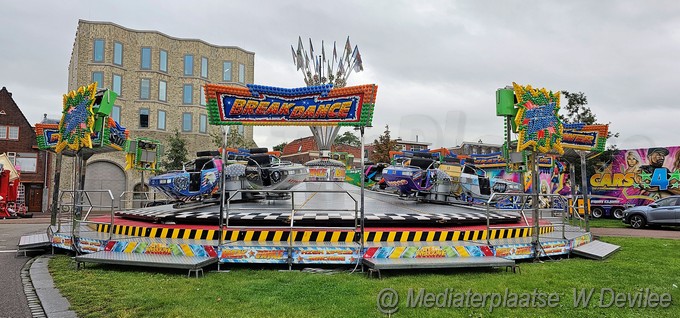 Mediaterplaatse Dag twee opbouwen kermis ldn 29092023 Image00005