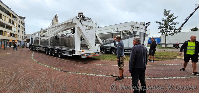 Mediaterplaatse Dag twee opbouwen kermis ldn 29092023 Image00008
