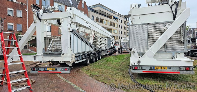 Mediaterplaatse Dag twee opbouwen kermis ldn 29092023 Image00017