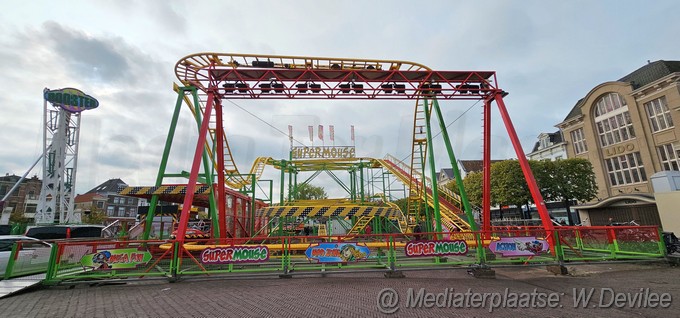 Mediaterplaatse Dag twee opbouwen kermis ldn 29092023 Image00041
