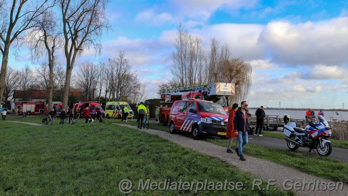 Mediaterplaatse persoon te water rottedijk bleiswijk 08012023 Image00015