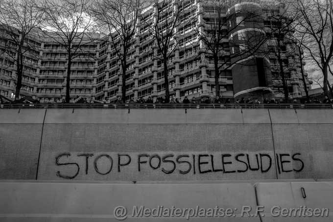 Mediaterplaatse extinction rebellion blokeerd a12 28012023 Image00001