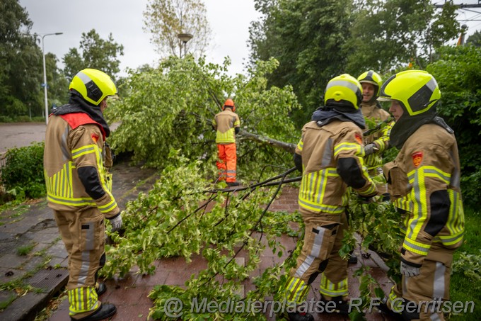 Mediaterplaatse Storm schade vossenburchkade gouda Image00009