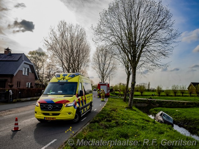 Mediaterplaatse voertuig te water meijland nieuwerbrug Image00003