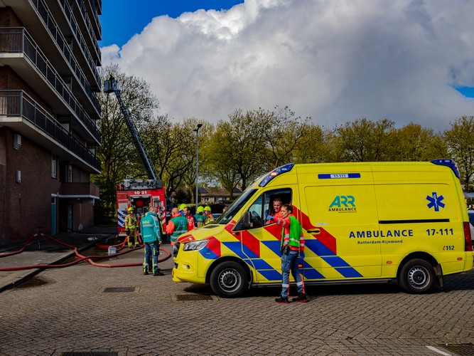 Mediaterplaatse grip 1 grote brand arrheniusweg rotterdam Image00004