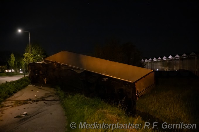 Mediaterplaatse vrachtwagen te water bredeweg zevenhuizen Image00003