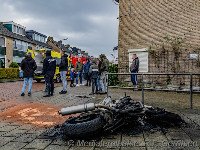 Mediaterplaatse brand Doctor abraham kuyperstraat moordrecht 23122024 Image00005