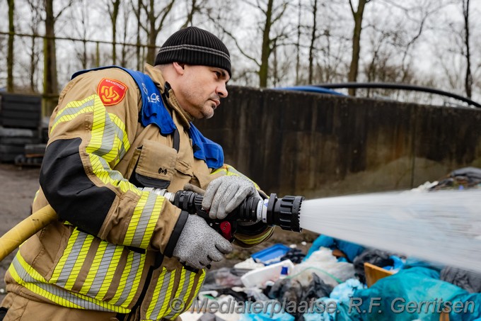 Mediaterplaatse auto brand nieuwerkerk aan de ijssel 16022024 Image00004